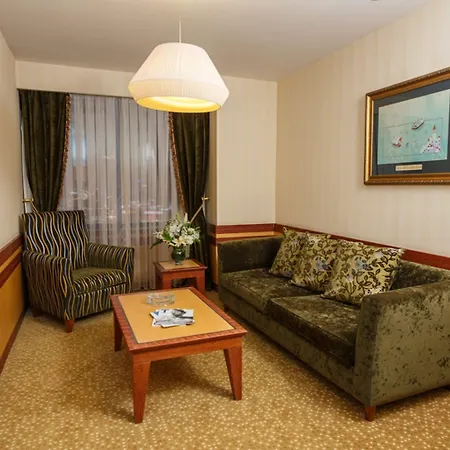 Byotell Hotel 5*